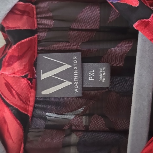 WORTHINGTON WOMEN'S PETITE SIZE RED & PURPLE FLORAL BLOUSE SIZE PXL - Picture 4 of 16